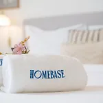 Flat, Metro & Sea 아파트